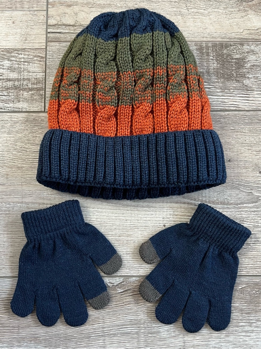 NWOT Member’s Mark Kids Hat and Glove Set Size Small